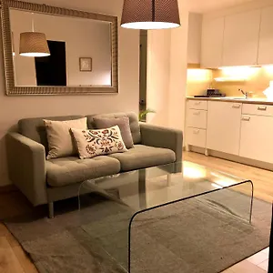 Cool & 2 Bedroom In Heart Of Eaux-vives Genève